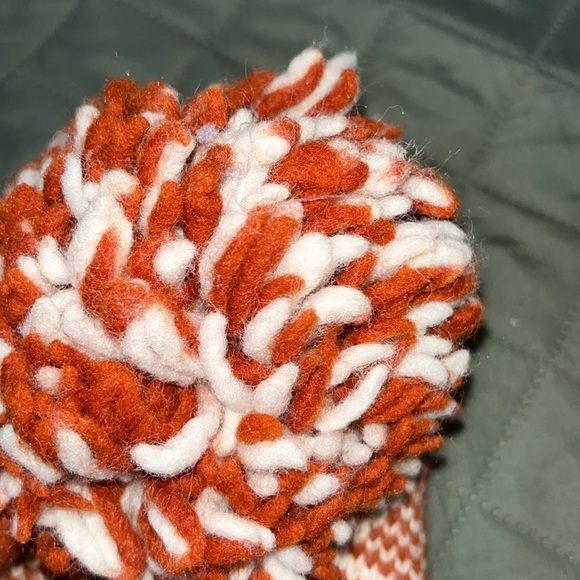 Burnt orange white fall University of Texas colors hat beanie with fluff - Picture 4 of 5
